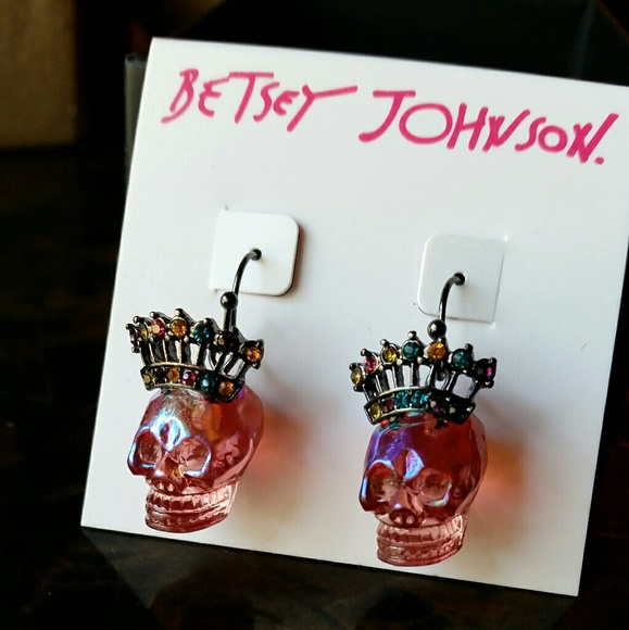 One Left! Betsey Johnson Iridescent Skull Earrings - Picture 4 of 8